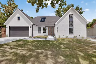 609 E Grove St, Kaufman, TX 75142 - Photo 2