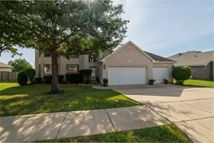 45 Beechcreek Dr, Edgecliff Village, TX 76134 - Photo 2