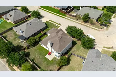 45 Beechcreek Drive, Edgecliff Village, TX 76134 - Photo 6