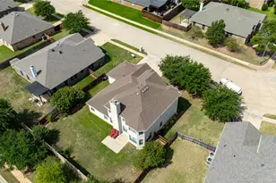 45 Beechcreek Dr, Edgecliff Village, TX 76134 - Photo 6