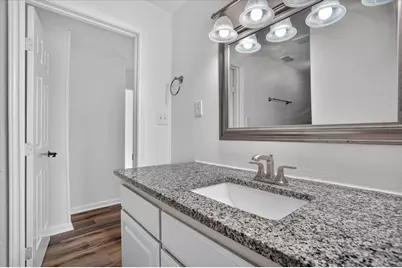 805 Houston Street, Arlington, TX 76012 - Photo 12