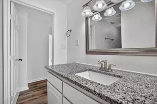 805 Houston St, Arlington, TX 76012 - Photo 12