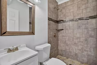 805 Houston Street, Arlington, TX 76012 - Photo 16