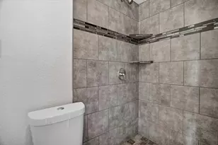 805 Houston St, Arlington, TX 76012 - Photo 24