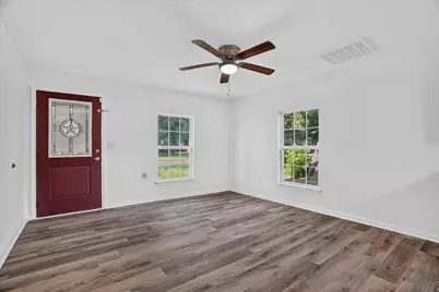 805 Houston Street, Arlington, TX 76012 - Photo 4
