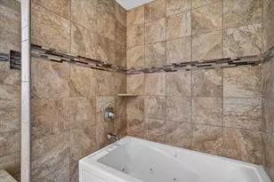 805 Houston St, Arlington, TX 76012 - Photo 14