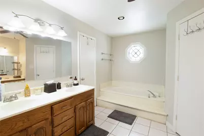 3641 Green Hollow Drive, Grand Prairie, TX 75052 - Photo 24
