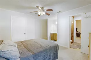 3641 Green Hollow Dr, Grand Prairie, TX 75052 - Photo 32