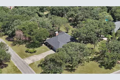 113 Cottonwood Court, Hudson Oaks, TX 76087 - Photo 10