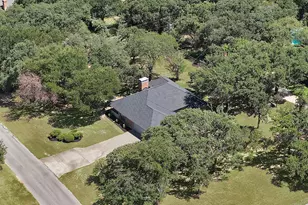113 Cottonwood Ct, Hudson Oaks, TX 76087 - Photo 10