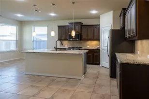 2813 Saddle Creek Dr, Fort Worth, TX 76177 - Photo 4