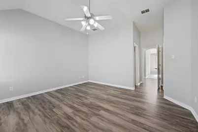 1351 Clearwater Drive, Grand Prairie, TX 75052 - Photo 12