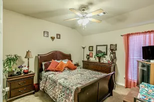 2937 Mayfair Ln, Lancaster, TX 75134 - Photo 14