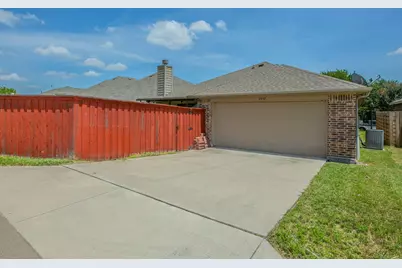 2937 Mayfair Lane, Lancaster, TX 75134 - Photo 26