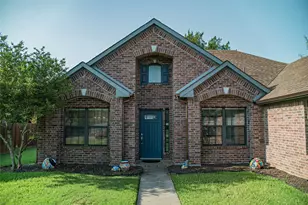 2521 Glenn Ranch Dr, Burleson, TX 76028 - Photo 6