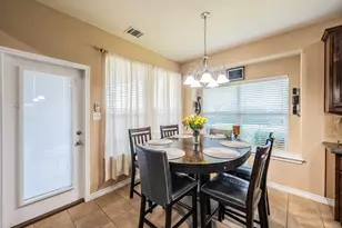 309 Garden Path Ln, Mansfield, TX 76063 - Photo 10