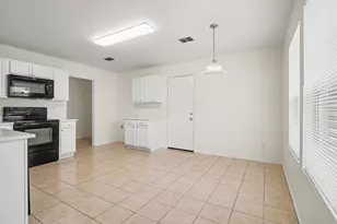 1817 Elk Lake Tr, Fort Worth, TX 76247 - Photo 6