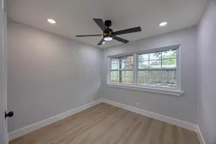1208 Andrews St, Arlington, TX 76011 - Photo 16