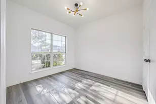 3433 Mayflower Ct, Arlington, TX 76014 - Photo 12