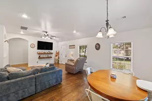 308 E 8th St, Kaufman, TX 75142 - Photo 6