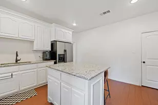 308 E 8th St, Kaufman, TX 75142 - Photo 14