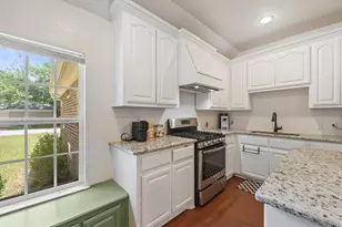 308 E 8th St, Kaufman, TX 75142 - Photo 10