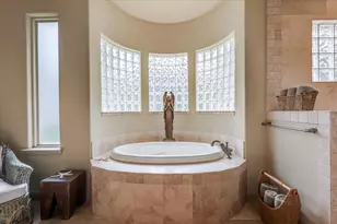 1601 Catalina Bay Ct, Granbury, TX 76048 - Photo 20