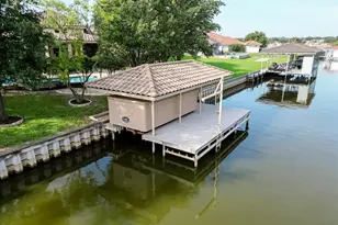 1601 Catalina Bay Ct, Granbury, TX 76048 - Photo 34