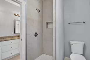 1201 W Arlington Ave, Fort Worth, TX 76110 - Photo 18