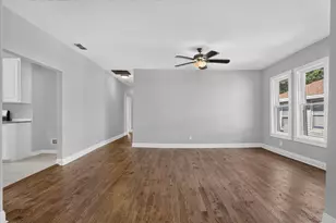 1201 W Arlington Ave, Fort Worth, TX 76110 - Photo 2