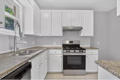 1201 W Arlington Avenue, Fort Worth, TX 76110 - Photo 12