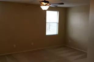 2640 Annalea Ln, Little Elm, TX 75068 - Photo 8