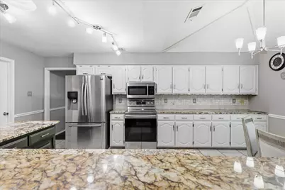 629 Park Lane, Highland Village, TX 75077 - Photo 14