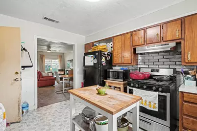 1617 Yale Street, River Oaks, TX 76114 - Photo 10
