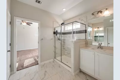 2152 Bailey Street, Carrollton, TX 75010 - Photo 18