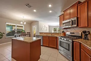2413 Michelle Creek Dr, Little Elm, TX 75068 - Photo 6