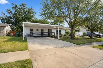 821 Milky Way, Garland, TX 75040 - Photo 2