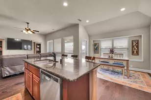 918 Newcastle Dr, Midlothian, TX 76065 - Photo 10