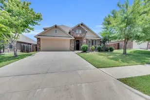 918 Newcastle Dr, Midlothian, TX 76065 - Photo 2