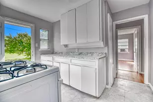 3330 Utah Ave, Dallas, TX 75216 - Photo 8