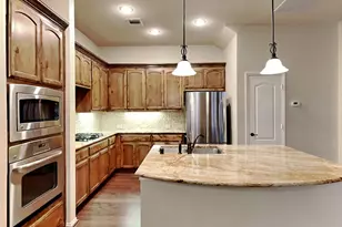 226 Knapford, Euless, TX 76040 - Photo 2