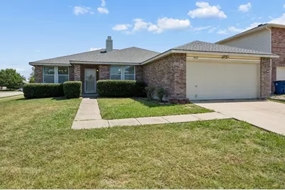 1412 Sunflower Court, Burleson, TX 76028 - Photo 1