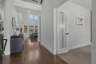 913 Gingham St, Frisco, TX 75036 - Photo 2