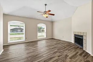114 Glade Shadow Dr, Euless, TX 76039 - Photo 6