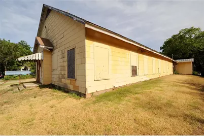631 E Woodard Street, Denison, TX 75021 - Photo 6