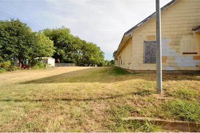 631 E Woodard Street, Denison, TX 75021 - Photo 4