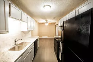 1811 San Rafael St, Fort Worth, TX 76134 - Photo 10