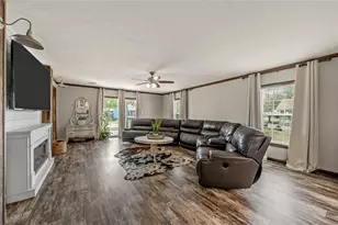 602 S 3rd St, Abbott, TX 76621 - Photo 8