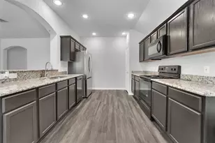 5165 Glen Eden Dr, Fort Worth, TX 76119 - Photo 2