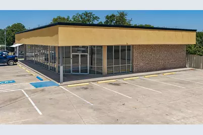 507 E Wise Street, Bowie, TX 76230 - Photo 4